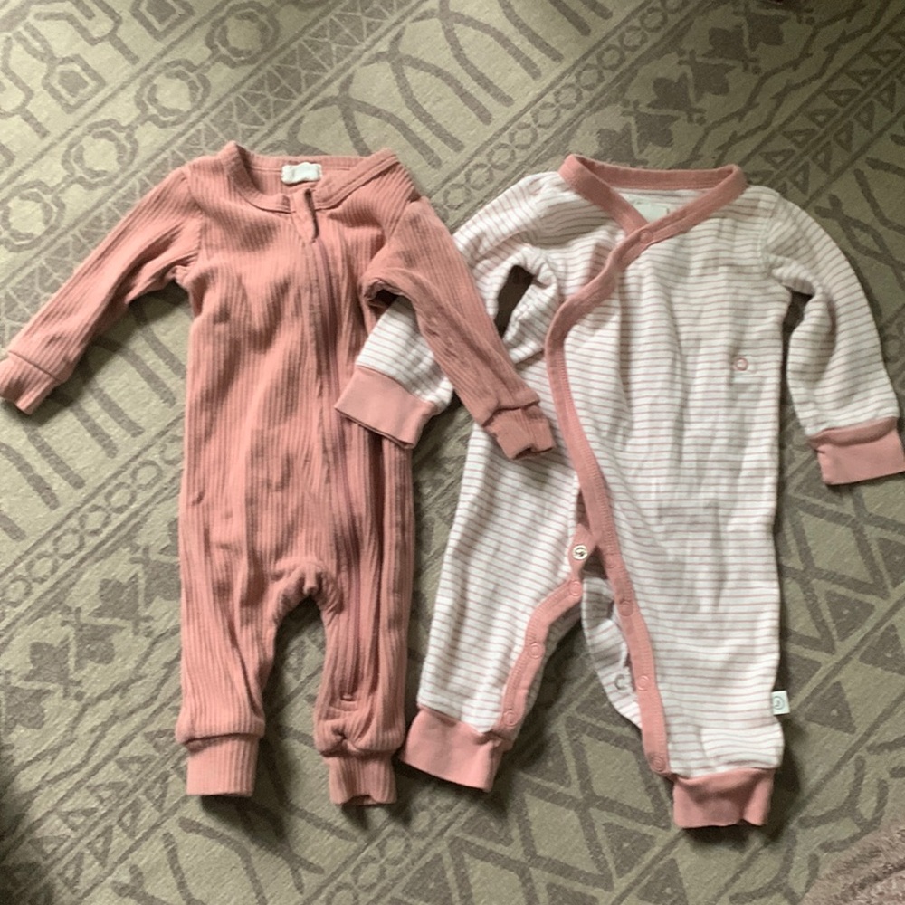 2 footless one piece sleepers